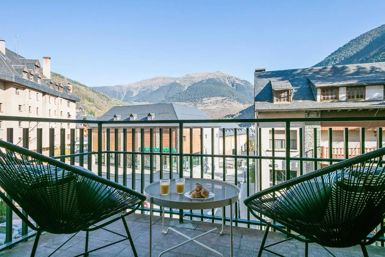 Luderna - Apartamento Con Terraza Montanero Βιέλα Διαμέρισμα