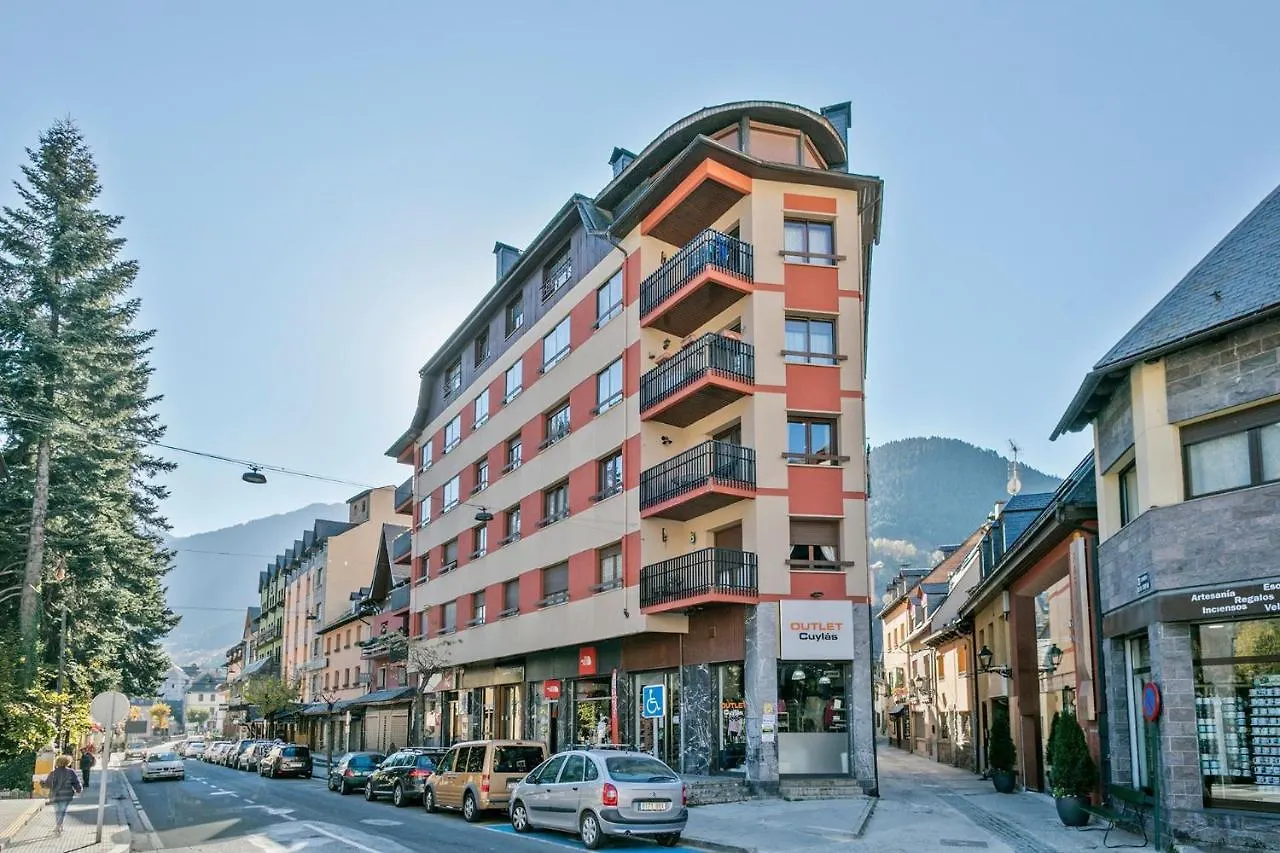 Luderna - Apartamento Con Terraza Montanero Βιέλα